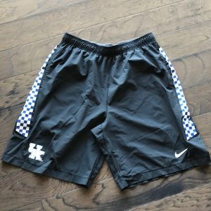 UK Nike Performance Shorts Men’s Size XL